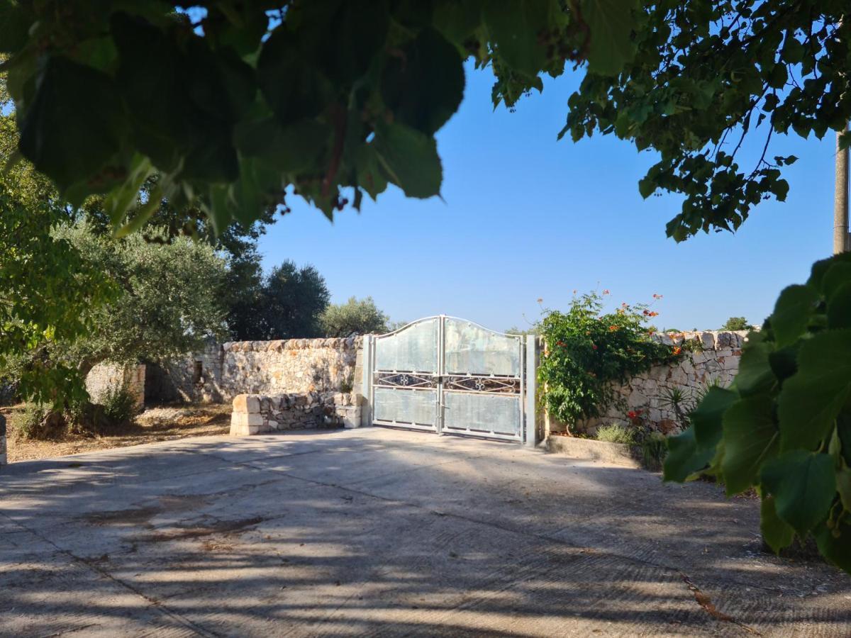 Trulli L'Utopia Di Anny Trulli Anny'S Utopia 로코로톤도 외부 사진