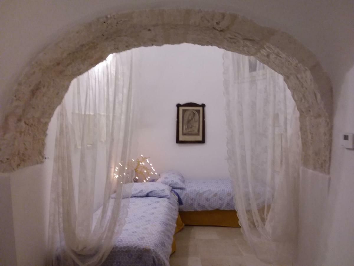 Trulli L'Utopia Di Anny Trulli Anny'S Utopia 로코로톤도 외부 사진