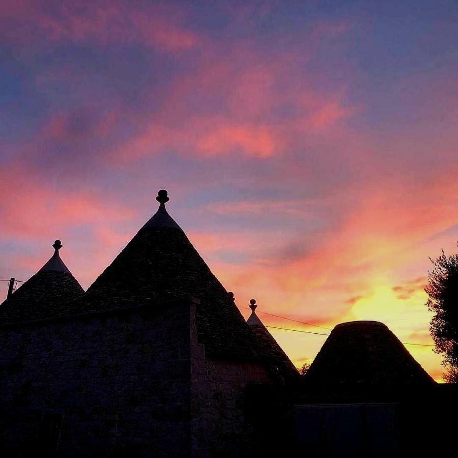 Trulli L'Utopia Di Anny Trulli Anny'S Utopia 로코로톤도 외부 사진